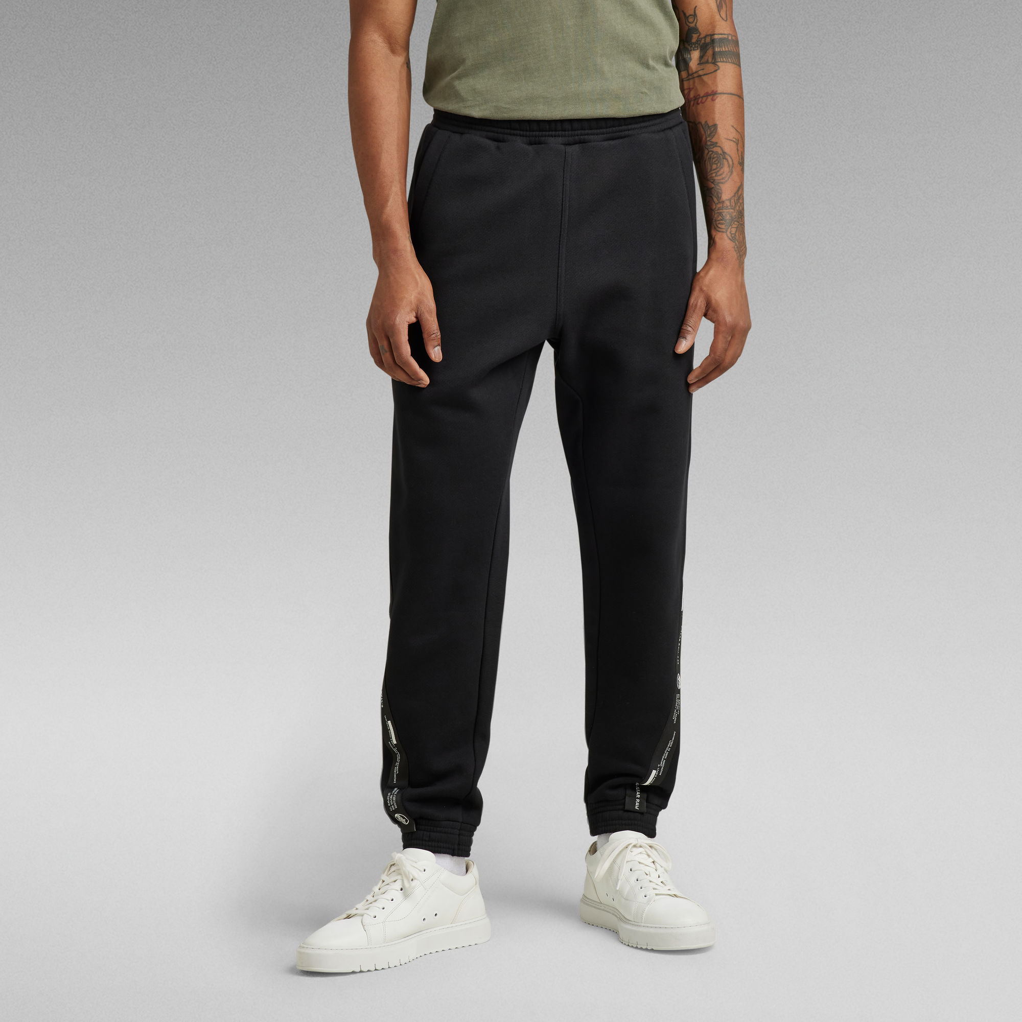 Logo Tape Sweat Pants | Black | G-Star RAW®