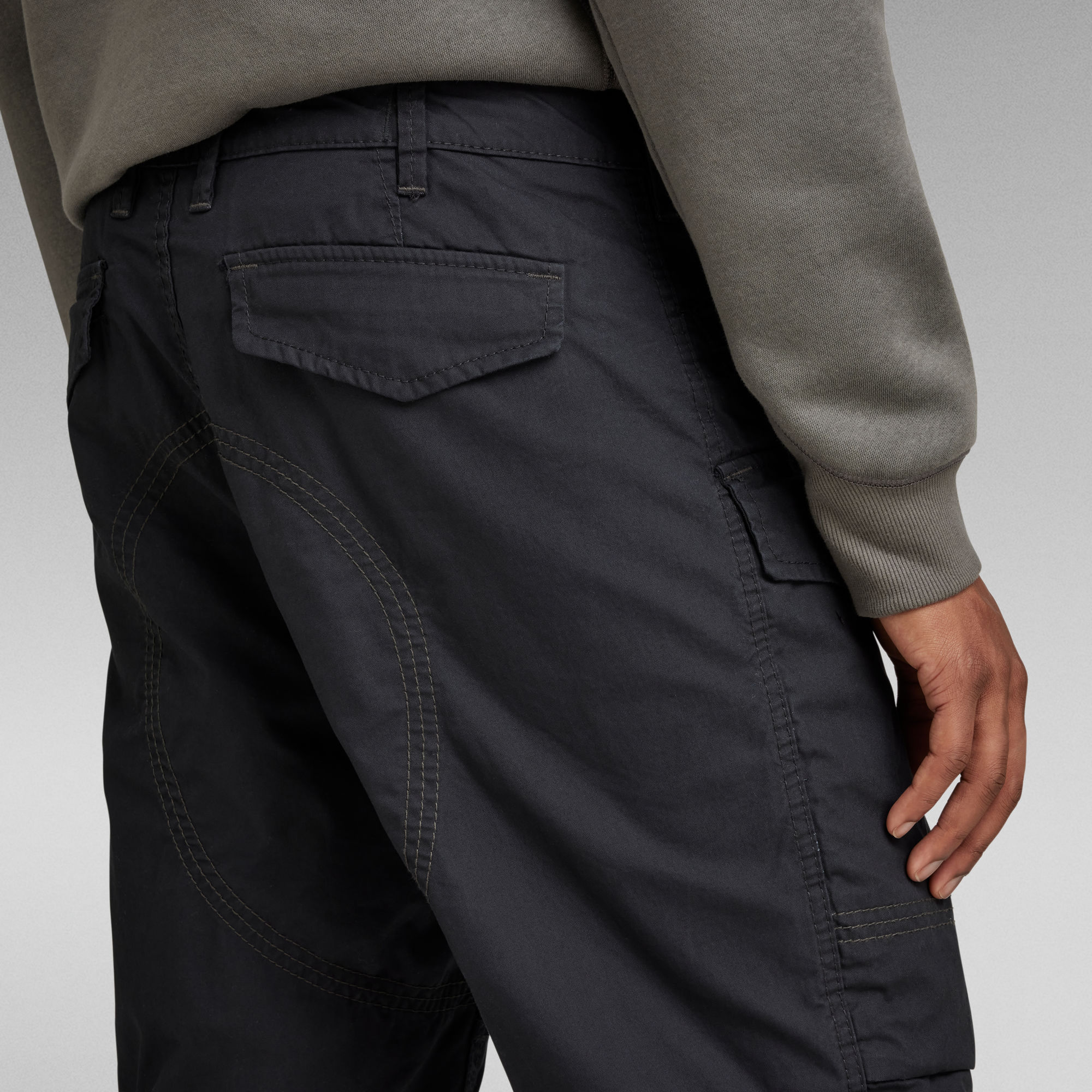 Long Pocket Zip Relaxed Tapered Cargo Pants | Black | G-Star RAW®