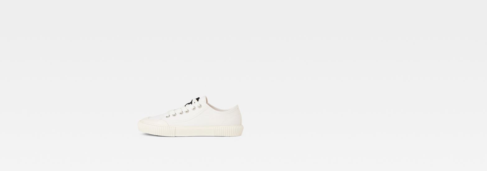 White canvas sneaker new arrivals