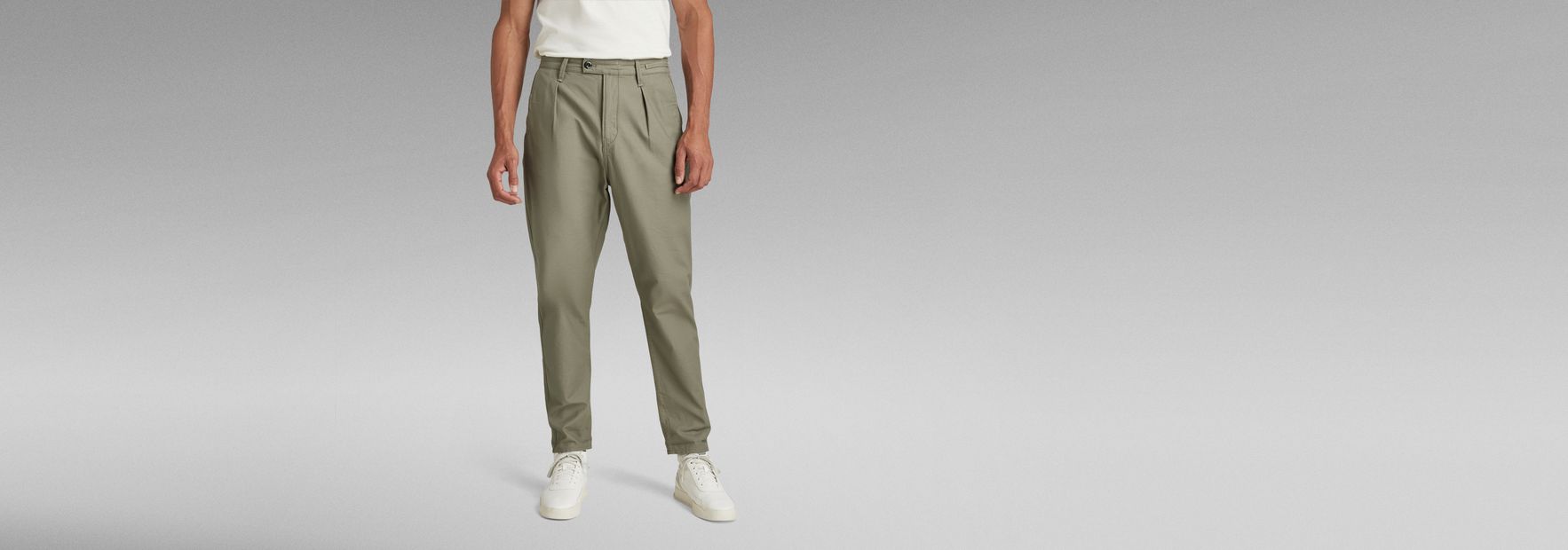 Pleated Relaxed Chino