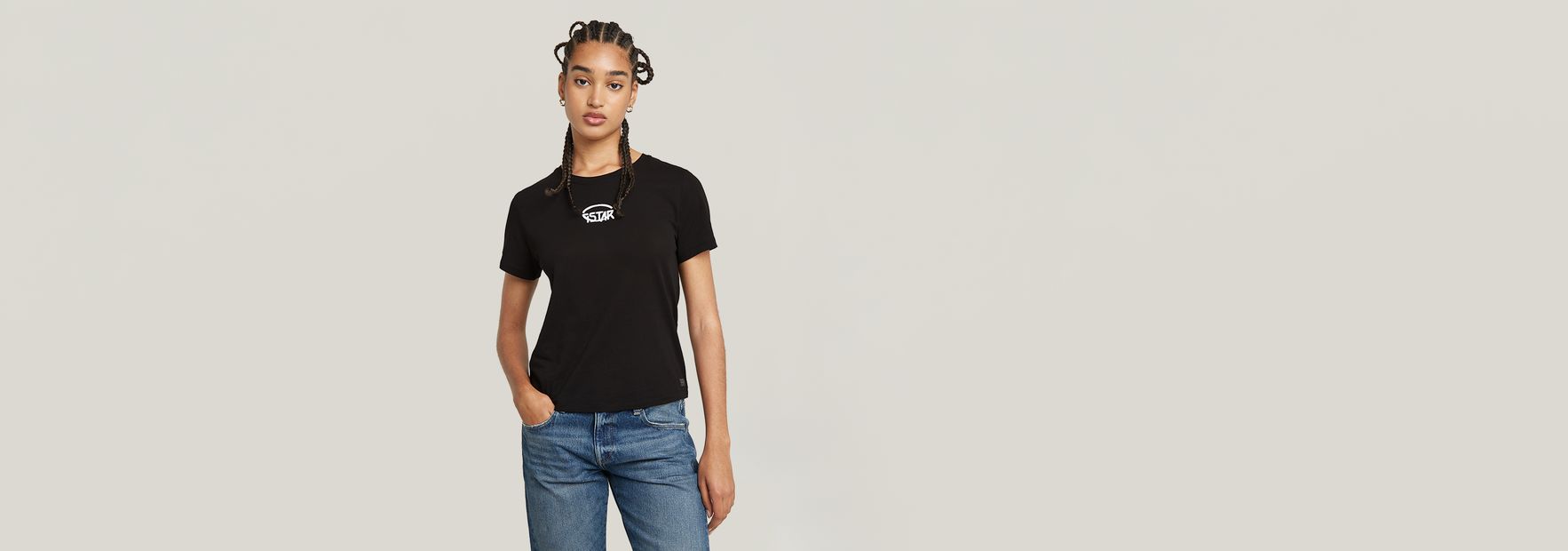 WOMEN SM LOGO POINT SHORT T-SHIRT タグ付き WOMEN SM LOGO POINT SHORT T-SHIRT タグ付き WOMEN SM LOGO