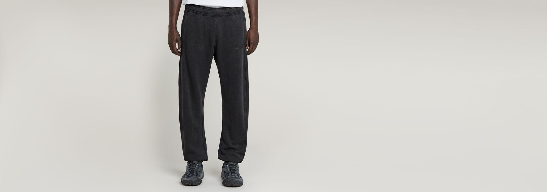 Bend 3D Loose Overdyed Sweat Pants | Black | G-STAR® US