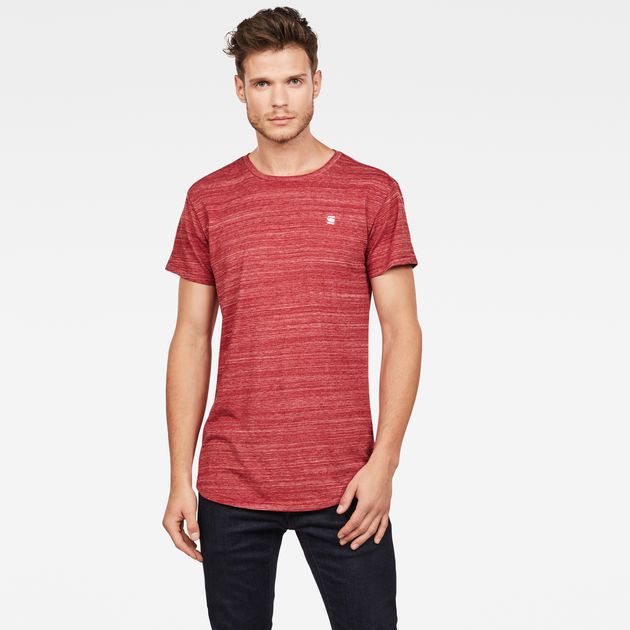 red loose t shirt