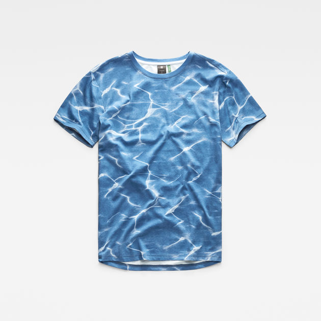 blue tee shirt