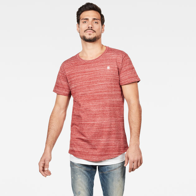 red loose t shirt