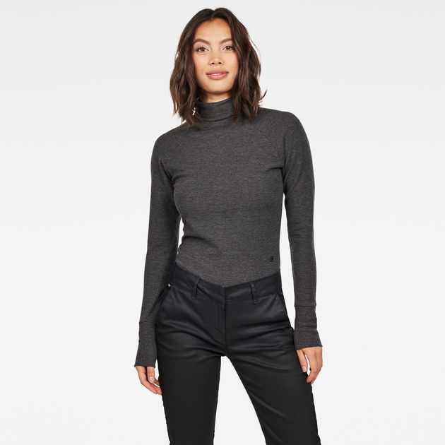 slim turtleneck