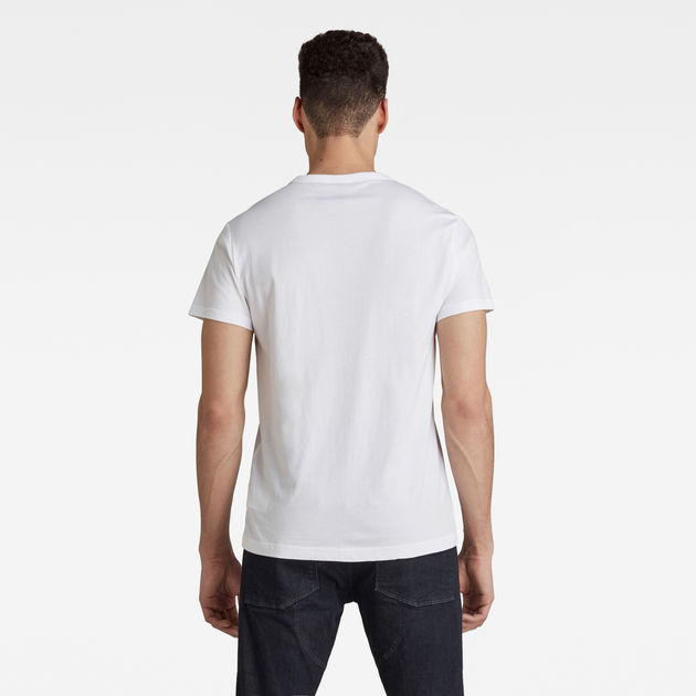 white t shirt with grey jeans