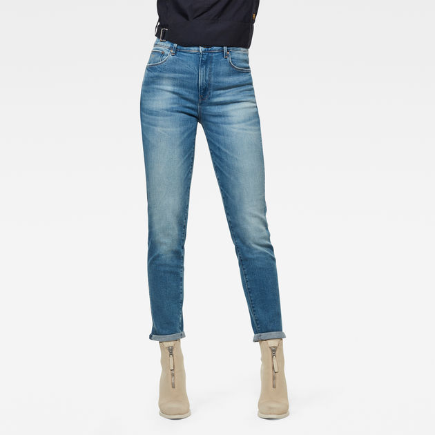 light blue ankle jeans