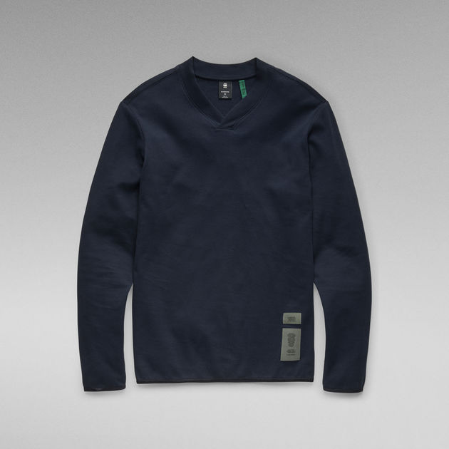 lightweight grey sweatshirt