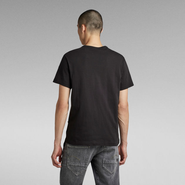 plain black tshirt
