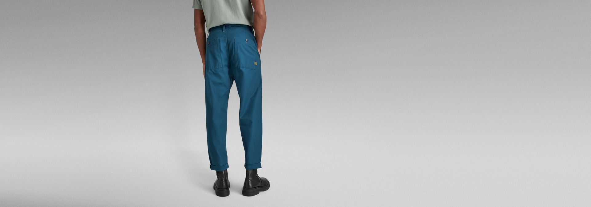 Pleated Relaxed Chino | blue RAW®
