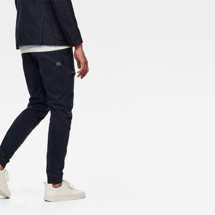 流行り の ブランド  Zip Defence Air 3D Pants Slim Cuffed Sport パンツ