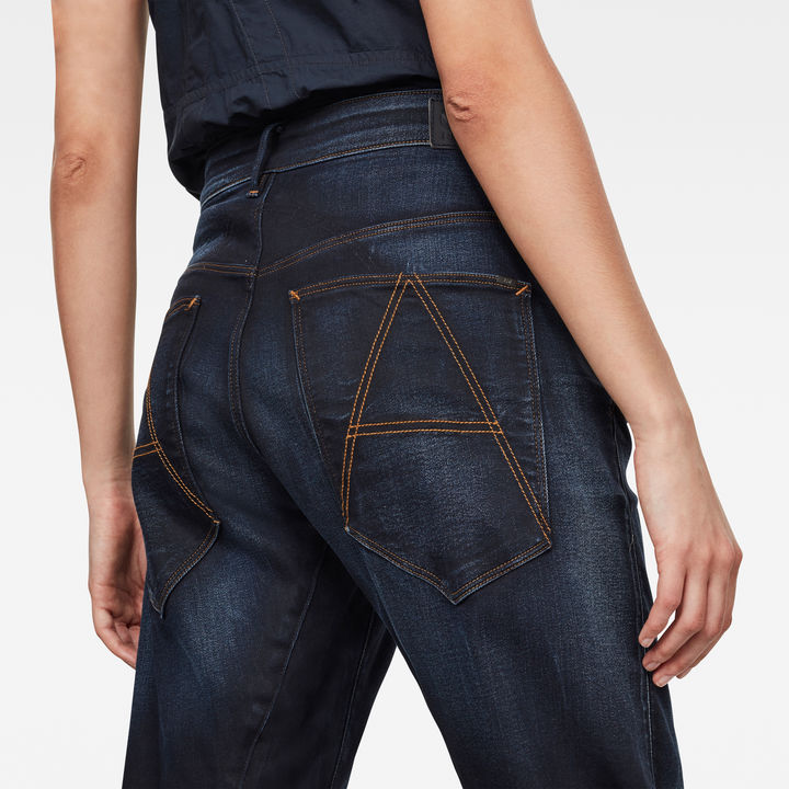 A Crotch 3D Low Boyfriend Jeans
