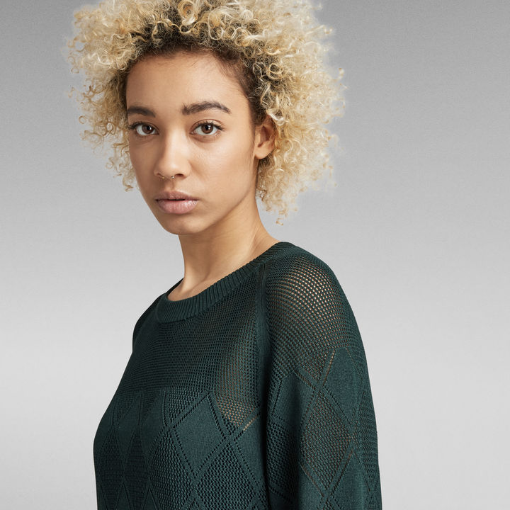Half sleeve knitted sweater on sale