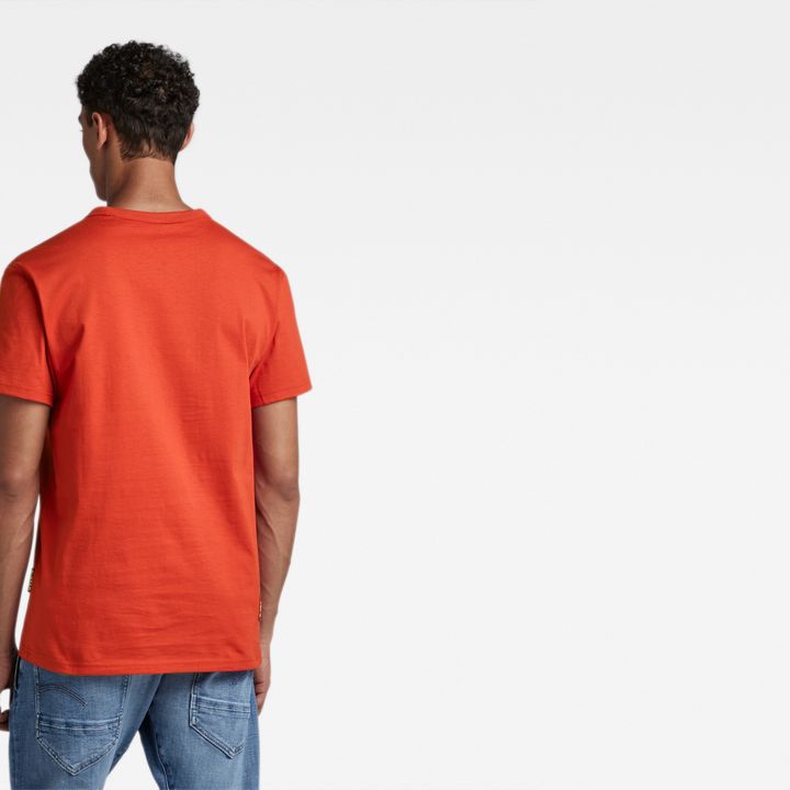 Basic red t shirt shop