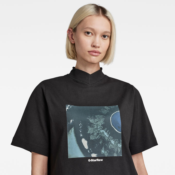 Mock v neck store