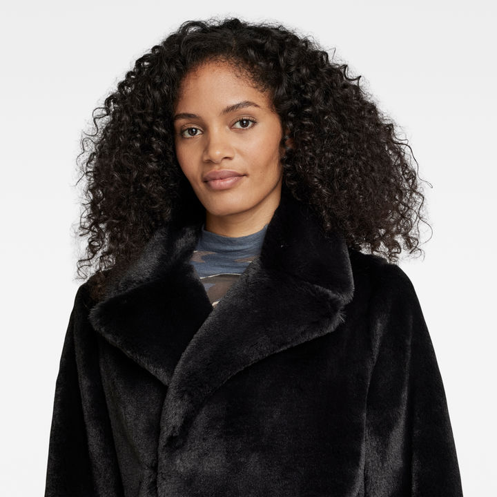 Peacoat fur store