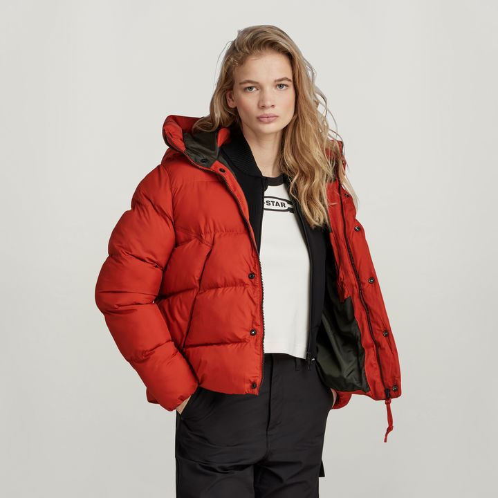 Red short puffer jacket deals