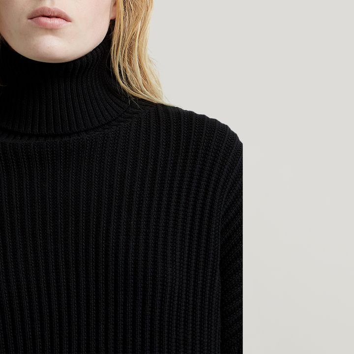 Black loose turtleneck sweater outlet