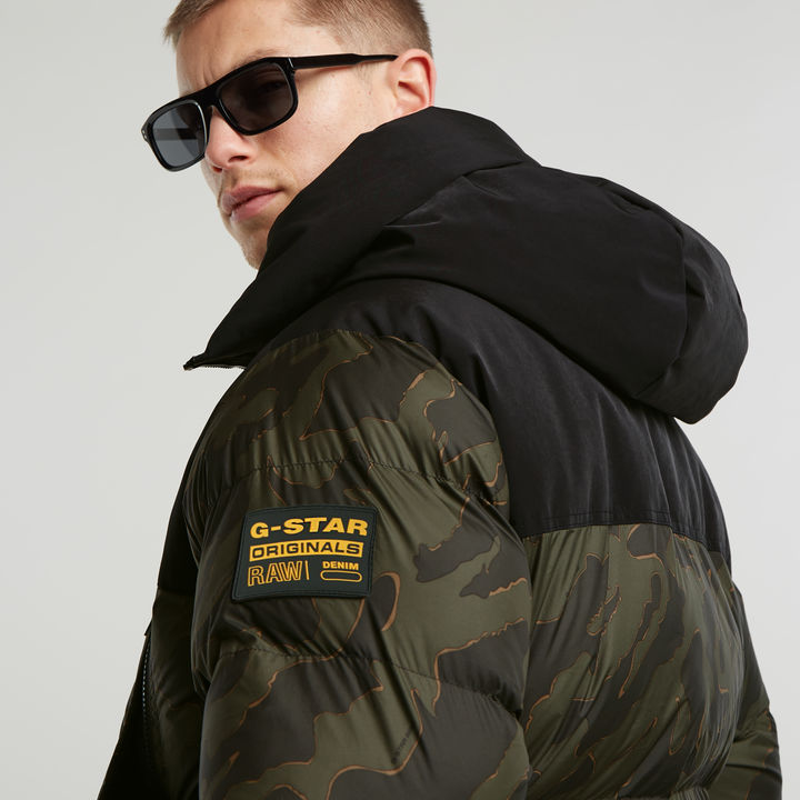 Star multi color print puffer jacket clearance