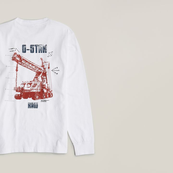 Skult t shirt cheap
