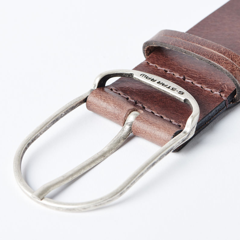 G-STAR® Carley Belt Braun detail shot buckle