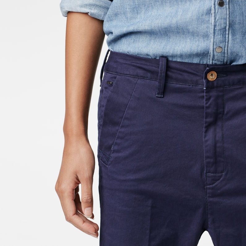 G-STAR® Bronson Low Boyfriend Chino Mittelblau detail shot