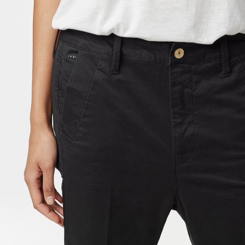 G-STAR® Bronson Low Boyfriend Chino Noir detail shot