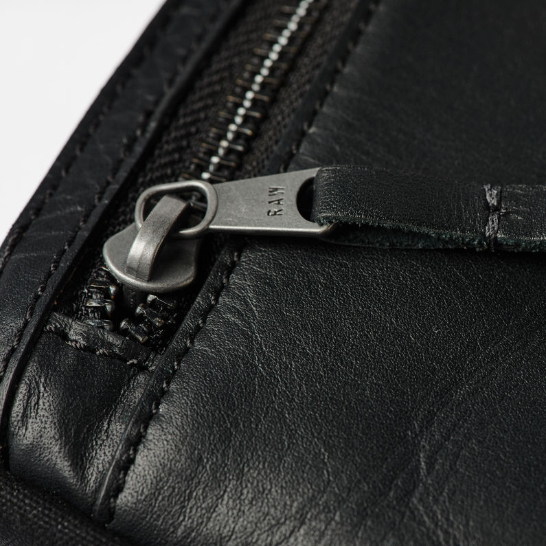 G-Star RAW® Zalos Leather Shoulderbag Black inside view