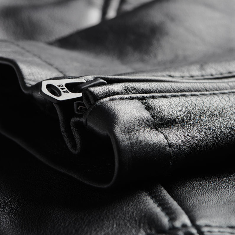 G-STAR® Re 3D Leather Biker Jacket Noir detail shot