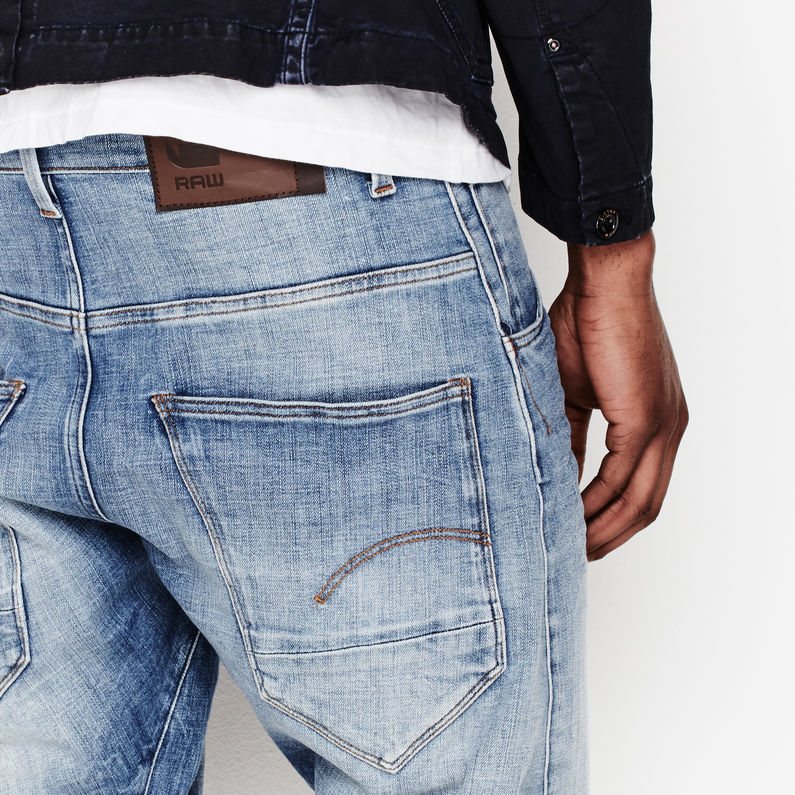 G-Star RAW® Arc 3D Tapered 1/3 Length Shorts Lichtblauw detail shot buckle