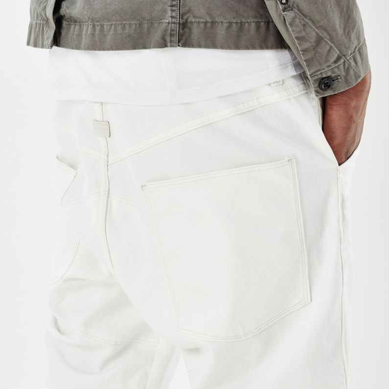 G-Star RAW® 5621 3D Tapered 1/2 Shorts White detail shot buckle