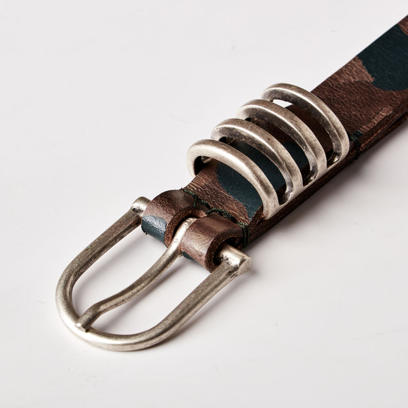G-STAR® Zetja Camo Belt Braun detail shot buckle