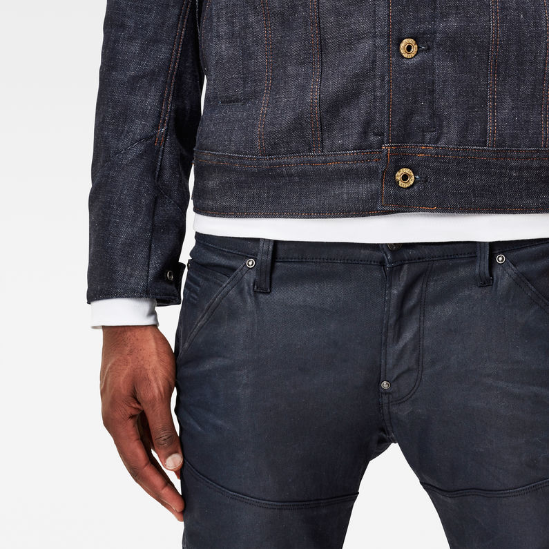 G-STAR® 5620 G-Star Elwood 3D Knee-Zip Super Slim Pants Dunkelblau detail shot buckle