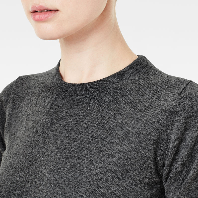 G-STAR® Core Knit Grey detail shot