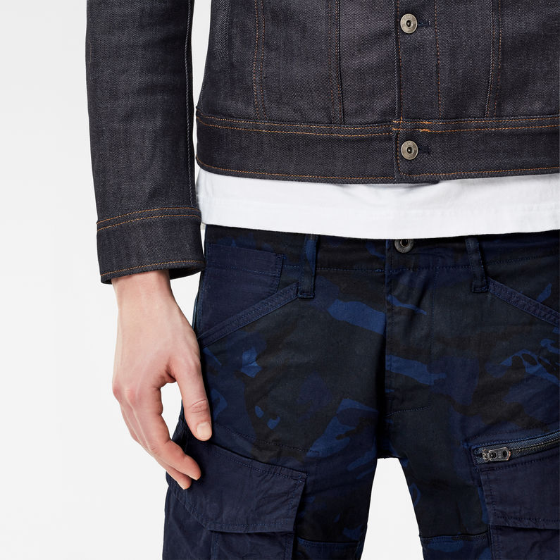 G-Star RAW® Rovic Zip PM 3D Tapered Cargo Pants Dark blue detail shot