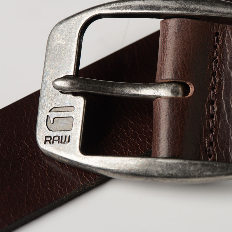 G-Star RAW® Ladd Belt Brown detail shot buckle