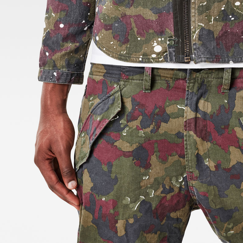 G-STAR® Rovic Camo Deconstructed Loose 1/2-Length Shorts Green detail shot