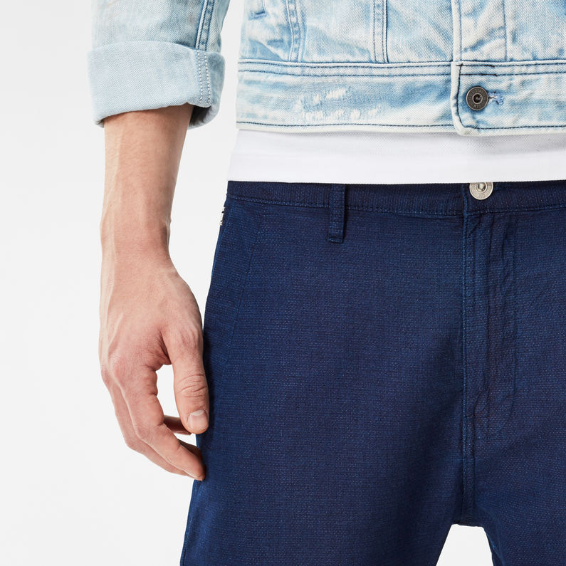 G-Star RAW® Bronson Tapered Cuffed Pants Bleu foncé detail shot