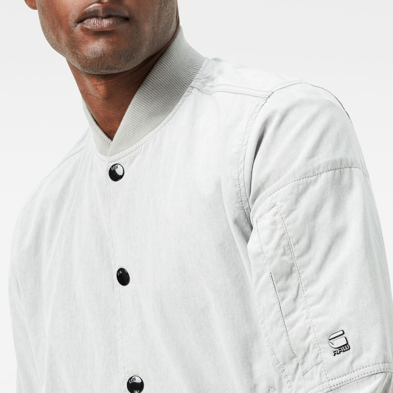 G-STAR® Batt Sports Bomber White detail shot