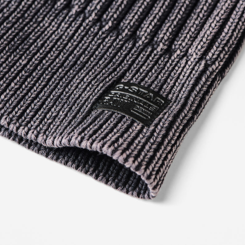 G-Star RAW® Wyddo Beanie Schwarz detail shot buckle