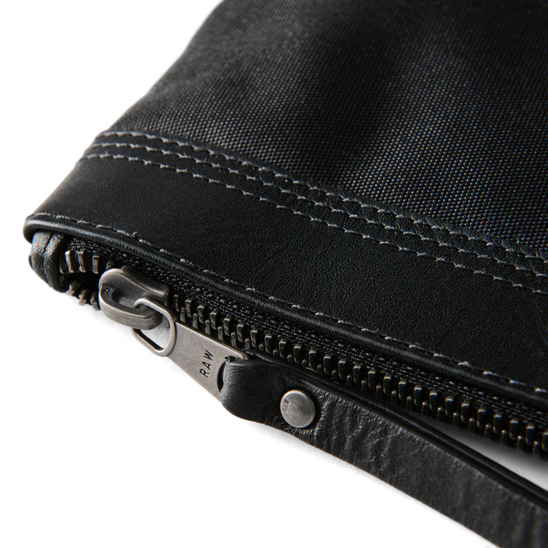 G-Star RAW® Yaiwi Clutch Black inside view