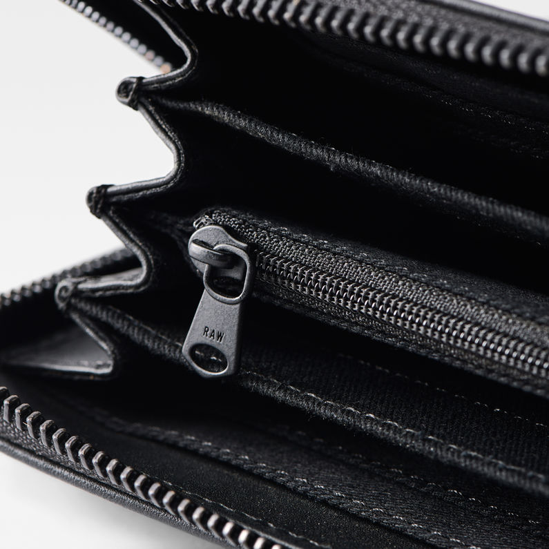 G-Star RAW® Ustra Wallet Black detail shot