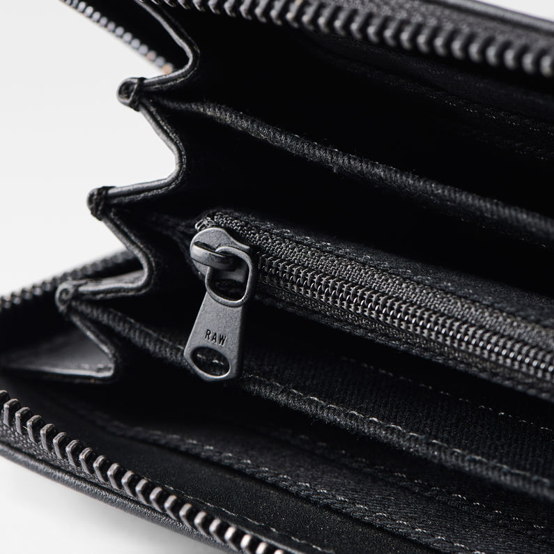 G-Star RAW® Ustra Wallet Zwart detail shot