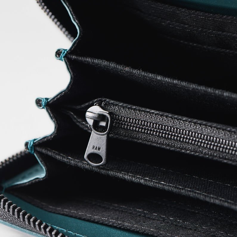 G-Star RAW® Ustra Wallet Green detail shot