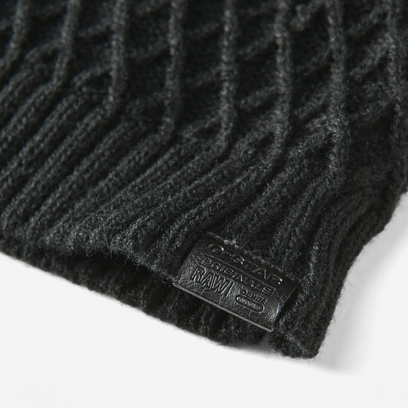 G-Star RAW® Luza Beanie Black detail shot buckle