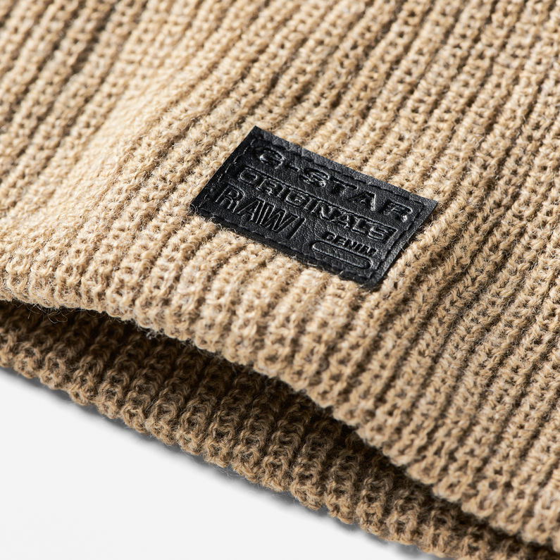 G-STAR® Cart Beanie Beige detail shot buckle