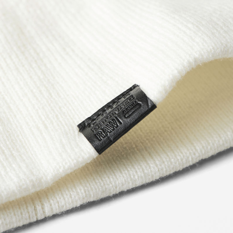 G-Star RAW® Ansem Long Beanie White detail shot buckle
