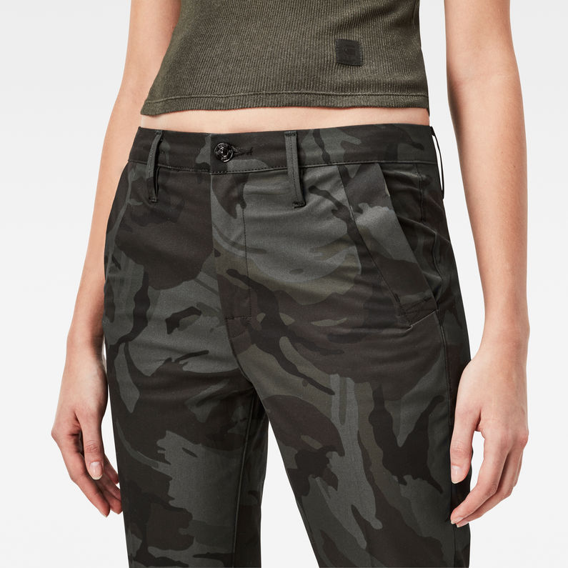 G-Star RAW® Bronson Deconstructed Mid Waist Skinny Chino Green detail shot