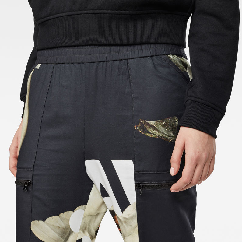 G-STAR® Hybrid Archive Mid-Waist Boyfriend Sport Pants Green detail shot